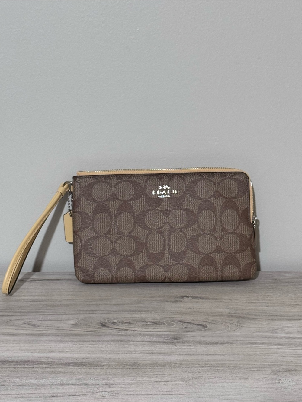 NWOT Coach Brown Signature Canvas Wristlet with Tan Trim